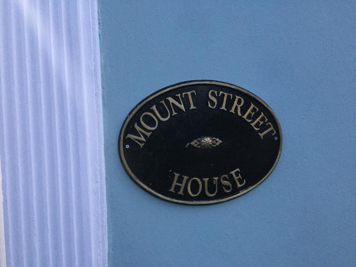 Mount Street House Bed & Breakfast Brecon Bagian luar foto